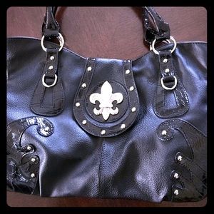 ♻️DONATED♻️Black leather Purse